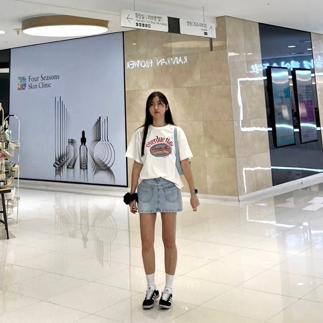 adidas Gazelle Core Black Cloud White Gold BB5476 adidas Gazelle Core Black Cloud White Gold BB5476